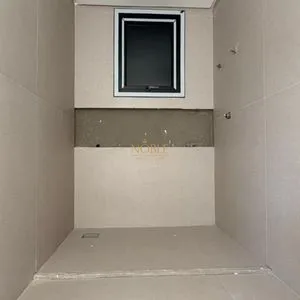 Apartamento com 200m², 3 dormitórios, 3 suítes, 3 vagas no Vanguard em Torres para Comprar