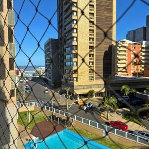 Apartamento com 44m², 1 dormitório, 3 vagas no Dunas Flat em Torres para Comprar