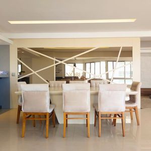 Apartamento com 249m², 4 dormitórios, 4 suítes, 2 vagas no Graziela em Torres para Comprar