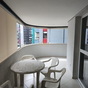 Apartamento com 125m², 3 dormitórios, 1 suíte, 2 vagas no Elegance em Torres para Comprar