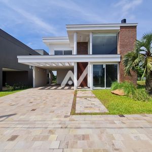 Casa de Condomínio com 302m² e 4 dormitórios no bairro Conventos em Lajeado para Comprar