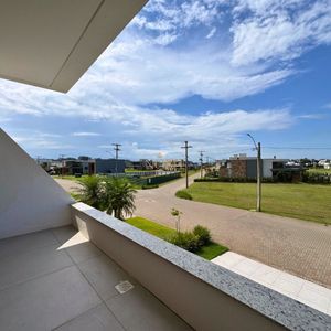 Casa de Condomínio com 280m², 4 dormitórios, 4 suítes, 2 vagas no Reserva das Águas em Torres para Comprar