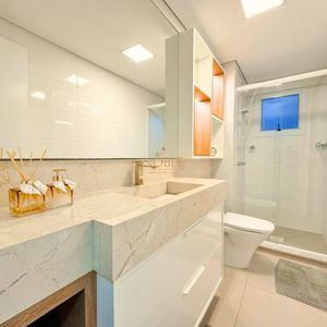 Apartamento com 110m², 3 dormitórios, 1 suíte, 2 vagas no San Pietro em Torres para Comprar