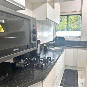 Apartamento com 81m², 2 dormitórios, 1 suíte no Monte Bello em Torres para Comprar