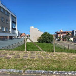 Terreno no bairro Praia da Cal em Torres para Comprar