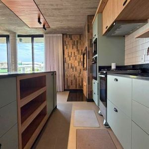 Casa de Condomínio com 417m², 4 dormitórios, 4 suítes, 2 vagas no Reserva das Águas em Torres para Comprar