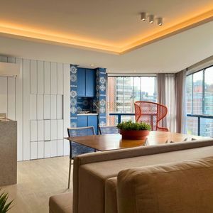 Apartamento com 180m², 3 dormitórios, 1 suíte, 2 vagas no Debret em Torres para Comprar