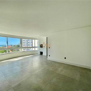 Apartamento com 94m², 2 dormitórios, 2 suítes, 2 vagas no Dall'acqua em Torres para Comprar