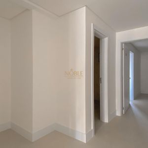 Apartamento com 130m², 3 dormitórios, 1 suíte, 2 vagas no Monterrey em Torres para Comprar