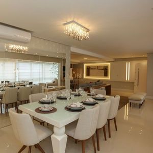 Apartamento com 249m², 4 dormitórios, 4 suítes, 3 vagas no Graziela em Torres para Comprar