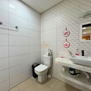 Casa com 180m², 3 dormitórios, 2 suítes, 2 vagas no bairro Caravelle em Passo de Torres para Comprar