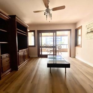 Apartamento com 143m², 3 dormitórios, 1 suíte, 1 vaga no Nouvelle Tour em Torres para Comprar