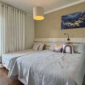 Pousada, 8 dormitórios, 3 suítes, 7 vagas no bairro Praia da Cal em Torres para Comprar