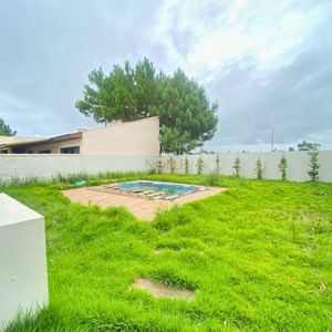 Casa com 118m², 2 dormitórios, 1 suíte, 2 vagas no bairro Novo Passo em Passo de Torres para Comprar