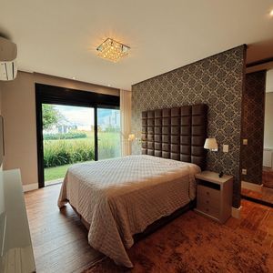 Casa com 284m², 3 dormitórios, 1 suíte, 2 vagas no Reserva das Águas em Torres para Comprar