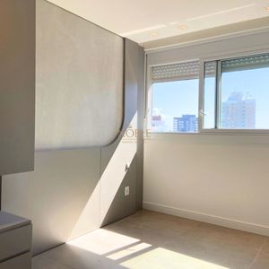 Apartamento com 166m², 2 dormitórios, 2 suítes, 3 vagas no La Vistara em Torres para Comprar