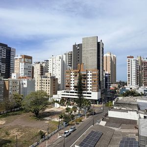 Apartamento com 115m², 3 dormitórios, 1 suíte, 1 vaga no Monte Bello em Torres para Comprar