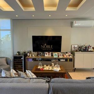 Casa com 210m², 3 dormitórios, 1 suíte, 2 vagas no bairro Novo Passo em Passo de Torres para Comprar