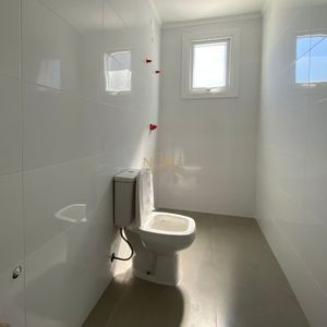 Apartamento com 84m², 2 dormitórios, 1 suíte, 1 vaga no Residencial Acrópole em Torres para Comprar