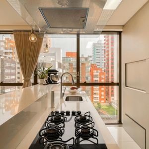 Apartamento com 103m², 3 dormitórios, 3 suítes, 2 vagas no Absoluto em Torres para Comprar