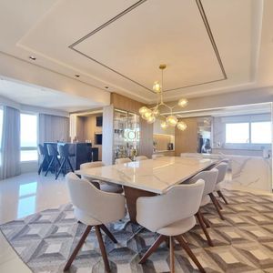 Apartamento com 249m², 4 dormitórios, 4 suítes, 4 vagas no Graziela em Torres para Comprar