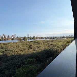 Apartamento com 76m², 2 dormitórios, 1 suíte, 1 vaga no View Place Marina Mampituba em Passo de Torres para Comprar