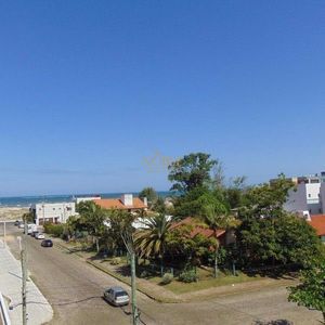 Apartamento com 131m², 3 dormitórios, 3 suítes, 2 vagas no Cortemaggiore em Torres para Comprar