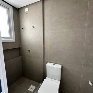 Cobertura com 149m², 3 dormitórios, 3 suítes, 2 vagas no Topazio em Torres para Comprar