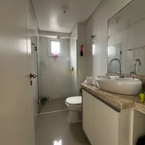 Apartamento com 77m², 2 dormitórios, 1 suíte, 1 vaga no Piazza em Torres para Comprar