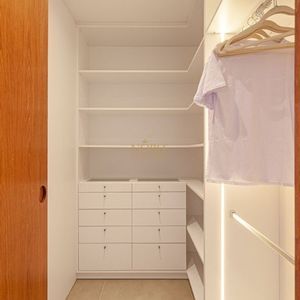 Apartamento com 97m², 2 dormitórios, 2 suítes, 2 vagas no Rosa dos Ventos em Torres para Comprar