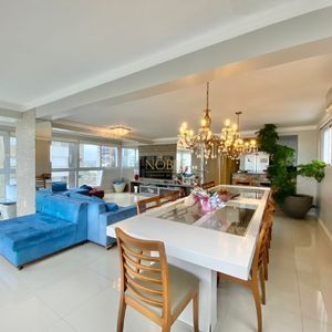 Cobertura com 380m², 5 dormitórios, 3 suítes, 3 vagas no Firenze em Torres para Comprar