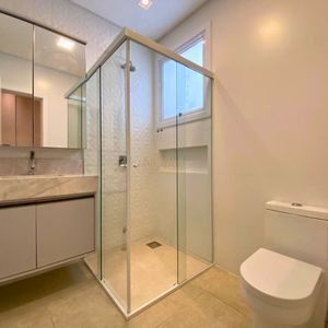 Casa com 230m², 3 dormitórios, 3 suítes, 4 vagas no Reserva das Águas em Torres para Comprar