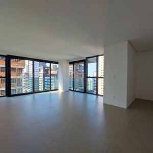 Apartamento com 109m², 3 dormitórios, 1 suíte, 2 vagas no Urban em Torres para Comprar