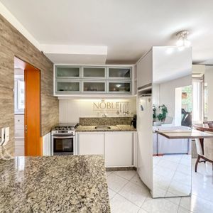 Apartamento com 92m², 2 dormitórios, 1 suíte, 1 vaga no Solar da Praça em Torres para Comprar