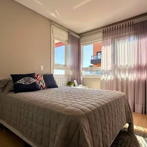 Apartamento com 247m², 4 dormitórios, 2 suítes, 2 vagas no Dom Raphael em Torres para Comprar