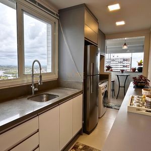 Apartamento com 70m², 2 dormitórios, 1 suíte, 1 vaga no Monet em Torres para Comprar