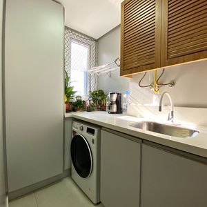 Apartamento com 84m², 2 dormitórios, 1 suíte, 2 vagas no Bellagio Residenziale em Torres para Comprar