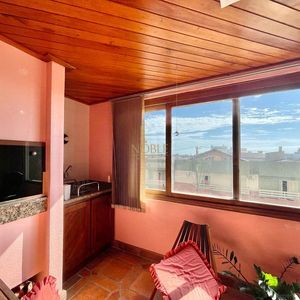 Apartamento com 185m², 4 dormitórios, 1 suíte, 2 vagas no Villa Tuchauah em Torres para Comprar