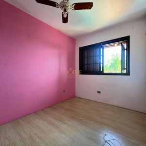 Casa, 6 dormitórios, 1 suíte, 4 vagas no bairro Stan em Torres para Comprar