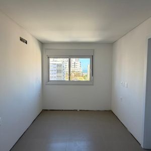 Apartamento com 98m², 2 dormitórios, 2 suítes, 2 vagas no Punta Del Sole em Torres para Comprar