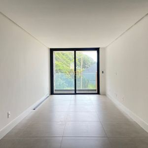 Apartamento com 87m², 2 dormitórios, 2 suítes, 2 vagas no Aura em Torres para Comprar