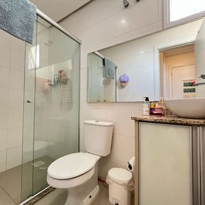 Apartamento com 60m², 2 dormitórios, 1 suíte, 1 vaga no Sonata em Torres para Comprar