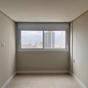 Apartamento com 107m², 2 dormitórios, 2 suítes, 2 vagas no Ibiza em Torres para Comprar