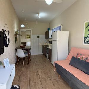 Pousada, 8 dormitórios, 3 suítes, 7 vagas no bairro Praia da Cal em Torres para Comprar