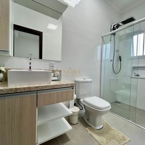 Casa com 670m², 5 dormitórios, 3 suítes, 3 vagas no bairro Bellatorres em Passo de Torres para Comprar