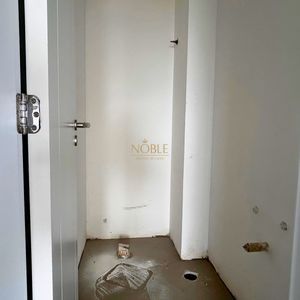 Apartamento com 121m², 3 dormitórios, 3 suítes, 1 vaga no Punta Del Sole em Torres para Comprar