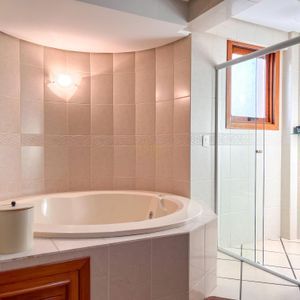 Apartamento com 161m², 3 dormitórios, 1 suíte, 1 vaga no Parliluad em Torres para Comprar