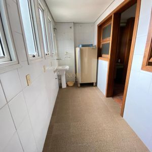 Apartamento com 122m², 2 dormitórios, 1 suíte, 1 vaga no Villa del Mar em Torres para Comprar