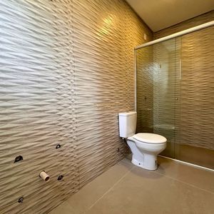 Casa de Condomínio com 306m², 4 dormitórios, 4 suítes, 4 vagas no Reserva das Águas em Torres para Comprar