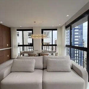 Apartamento com 110m², 3 dormitórios, 1 suíte, 2 vagas no LONDON em Torres para Comprar
